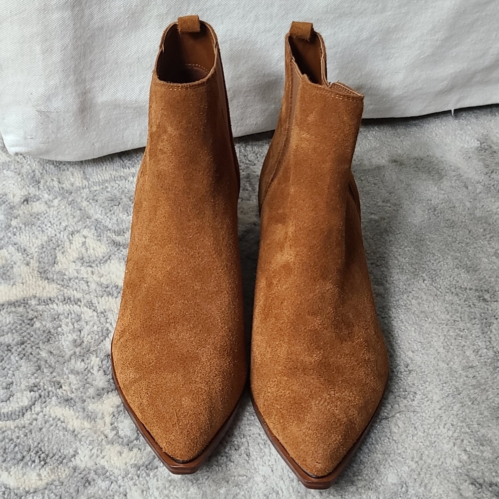 🖤 Marc Fisher Ankle Boots 🖤